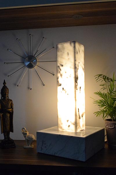 Lichtbrunnen Wassersäule aus Carrara Marmor lichtbrunnen-romantic62x30carrara-marmor02