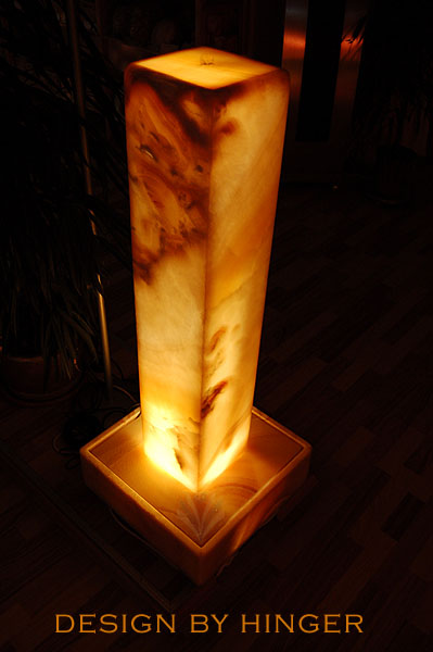 Lichtbrunnen Wassersäule Onyx Marmor Gold 120 stele_onyx_gold.120.06
