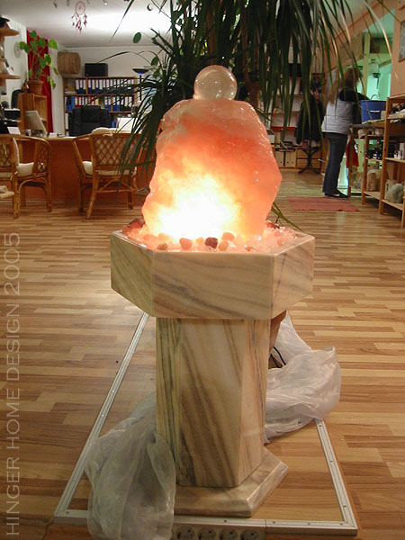Lichtbrunnen Rosenquarz mit Edelsteinkugel unikat_rosenquarz_kuglebrunnen01