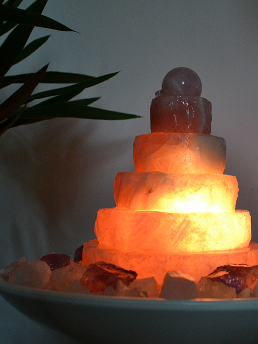 Lichtbrunnen Rosenquarz mit Edelsteinkugel zimmerbrunnen-kerastone-rosenquarz-kaskada02