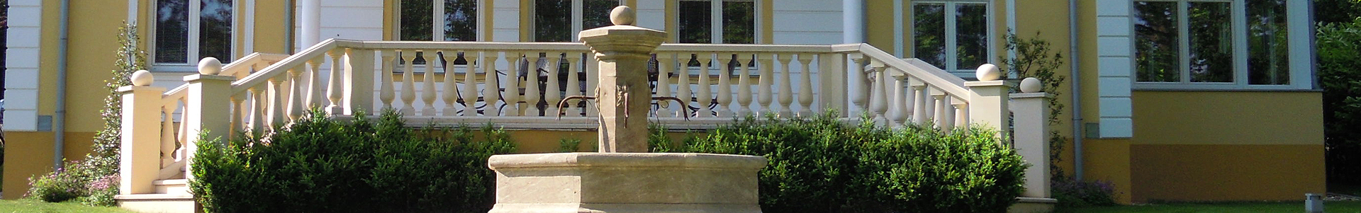 Französische Antikbrunnen