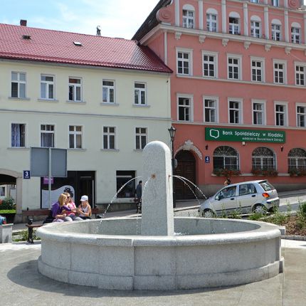 Granitbrunnen Dorfbrunnen Baston 5