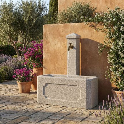 Granitbrunnen Girona (Stilbrunnen) Bild 2