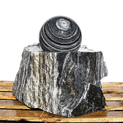 Kugelbrunnen Wachauer Marmor DM30 Unikat
