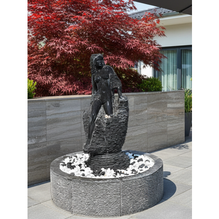Gartenbrunnen Skulptur Romi
