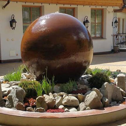 gartenbrunnen-kugelbrunnen-cortenstahl-durchmesser100cm