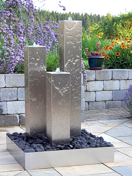 gartenbrunnen-edelstahlbrunnen600x450Bild02
